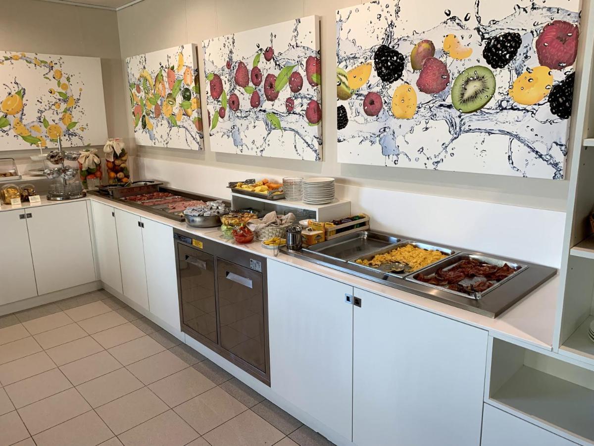 קאורלה Hotel Miramare מראה חיצוני תמונה
